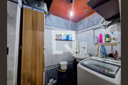 Casa à venda com 300m², 3 quartos e 1 vagaÁrea de serviço 2