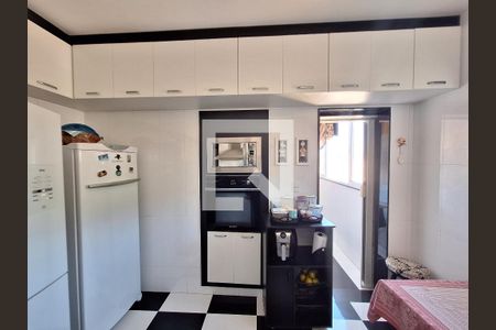 Casa à venda com 300m², 3 quartos e 1 vagaCozinha 