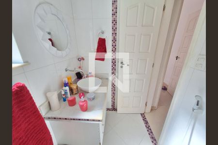 Casa à venda com 300m², 3 quartos e 1 vagaBanheiro 3