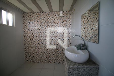 Casa à venda com 268m², 3 quartos e 1 vagaBanheiro de serviço