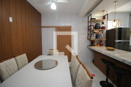 Casa à venda com 268m², 3 quartos e 1 vagaCozinha e Copa