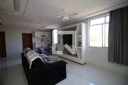 Sala de casa à venda com 3 quartos, 268m² em Braz de Pina, Rio de Janeiro