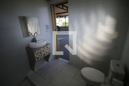 Casa à venda com 268m², 3 quartos e 1 vagaBanheiro de serviço