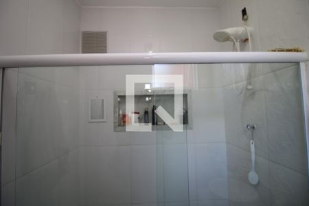 Banheiro da Suíte 1 de casa à venda com 3 quartos, 268m² em Braz de Pina, Rio de Janeiro