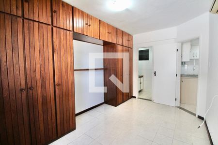 Suíte de apartamento para alugar com 1 quarto, 50m² em Armação, Salvador