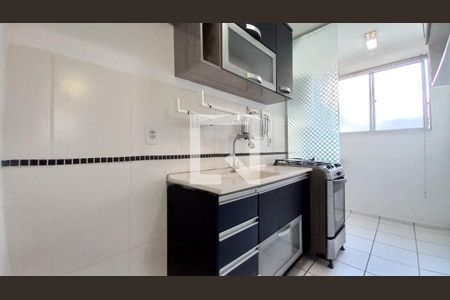 Cozinha  de apartamento à venda com 2 quartos, 49m² em Jardim Nova Europa, Campinas