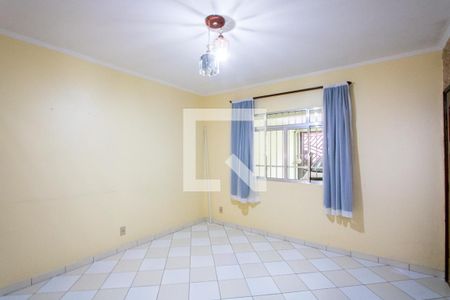 Sala de casa para alugar com 3 quartos, 200m² em Parque Gerassi, Santo André