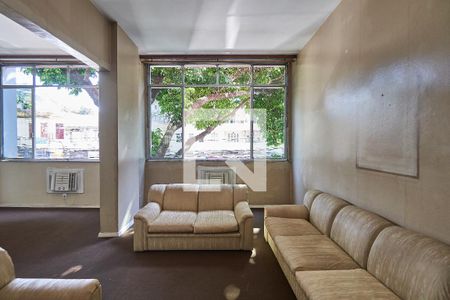 Apartamento à venda com 80m², 2 quartos e sem vagaSala