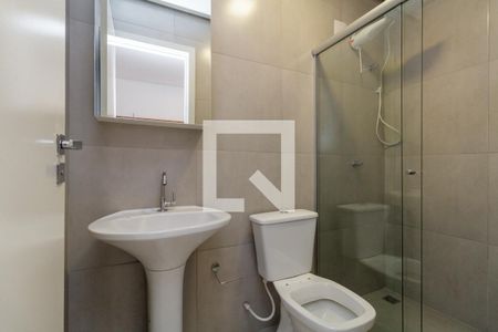 Banheiro de kitnet/studio para alugar com 1 quarto, 24m² em República, São Paulo