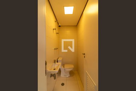 Apartamento para alugar com 143m², 3 quartos e 2 vagasBanheiro de serviço