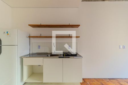 Cozinha de apartamento para alugar com 1 quarto, 24m² em República, São Paulo