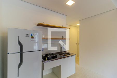 Cozinha de apartamento para alugar com 1 quarto, 31m² em República, São Paulo