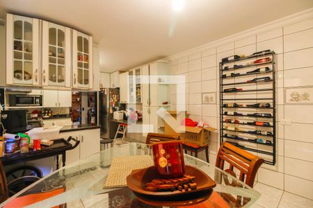 Casa para alugar com 239m², 3 quartos e 8 vagas Casa para alugar com 239m², 3 quartos e 8 vagasCozinha