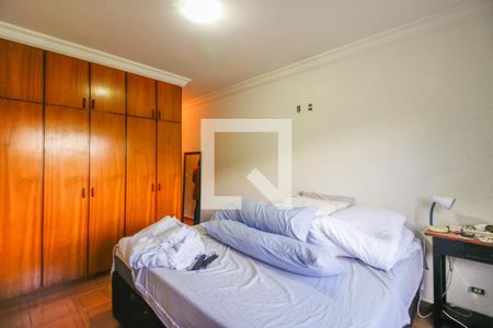 Casa para alugar com 239m², 3 quartos e 8 vagas Casa para alugar com 239m², 3 quartos e 8 vagasSuíte 2