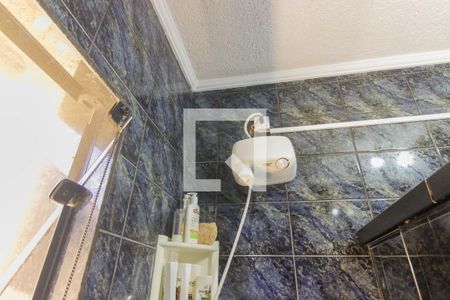 Casa para alugar com 239m², 3 quartos e 8 vagas Casa para alugar com 239m², 3 quartos e 8 vagasBanheiro da Suíte 2