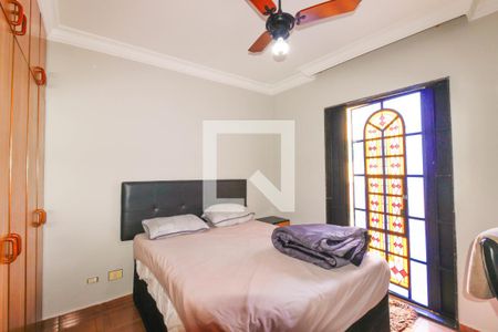 Suíte 1 de casa para alugar com 3 quartos, 239m² em Jardim Textil, São Paulo