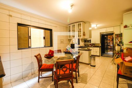 Casa para alugar com 239m², 3 quartos e 8 vagas Casa para alugar com 239m², 3 quartos e 8 vagasCozinha