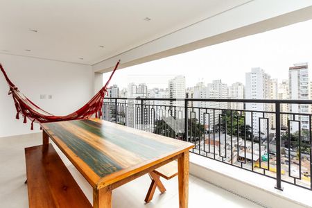 Varanda  de apartamento para alugar com 3 quartos, 149m² em Indianópolis, São Paulo