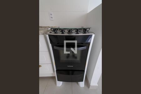 Cozinha  de apartamento à venda com 1 quarto, 37m² em Vila Ema, São Paulo