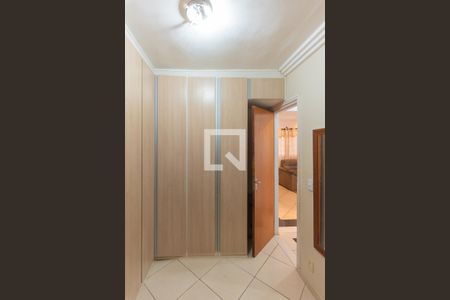 Casa à venda com 144m², 2 quartos e 2 vagas Casa à venda com 144m², 2 quartos e 2 vagasQuarto 2