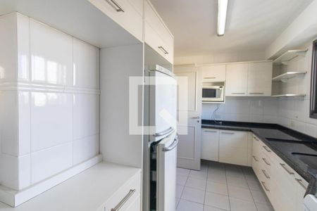 Apartamento para alugar com 97m², 2 quartos e 2 vagas Apartamento para alugar com 97m², 2 quartos e 2 vagasCozinha