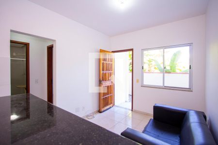 Sala de apartamento para alugar com 2 quartos, 55m² em São Lourenço, Niterói