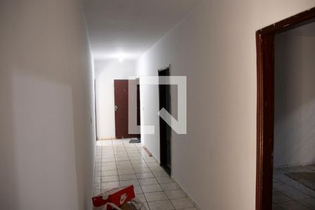 Corredor de apartamento para alugar com 3 quartos, 135m² em Setor Urias Magalhães, Goiânia