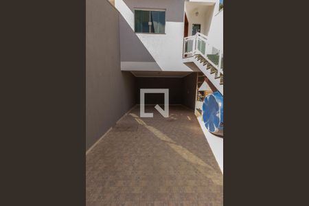 Casa à venda com 105m², 3 quartos e 3 vagasGaragem