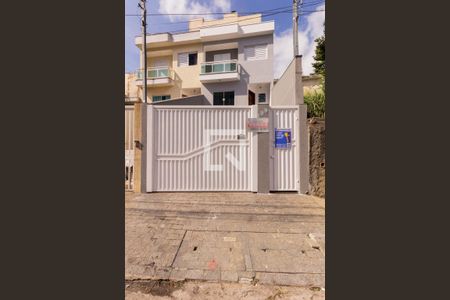 Casa à venda com 105m², 3 quartos e 3 vagasFachada