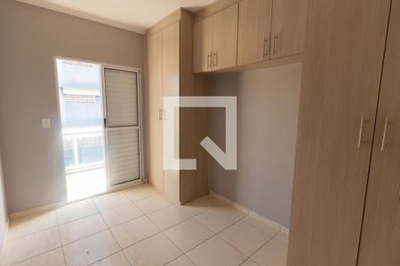Casa à venda com 105m², 3 quartos e 3 vagasQuarto 3 (suíte) com varanda