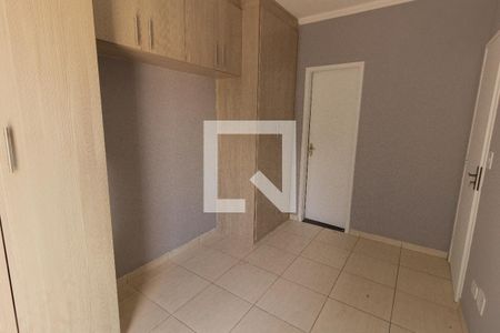 Casa à venda com 105m², 3 quartos e 3 vagasQuarto 3 (suíte) com varanda