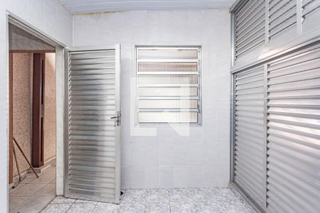 Casa à venda com 190m², 2 quartos e 2 vagas Casa à venda com 190m², 2 quartos e 2 vagasDeposito