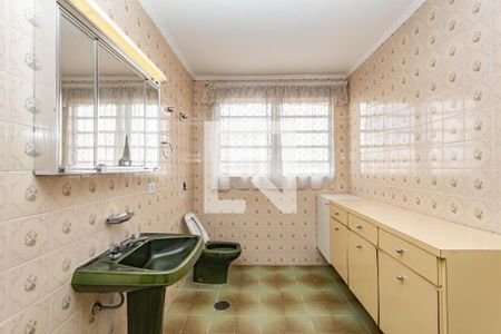 Casa à venda com 190m², 2 quartos e 2 vagas Casa à venda com 190m², 2 quartos e 2 vagasBanheiro