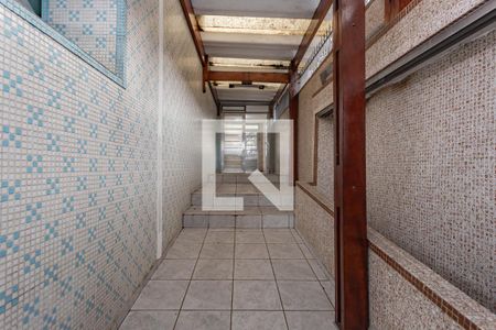 Casa à venda com 190m², 2 quartos e 2 vagas Casa à venda com 190m², 2 quartos e 2 vagasCorredor