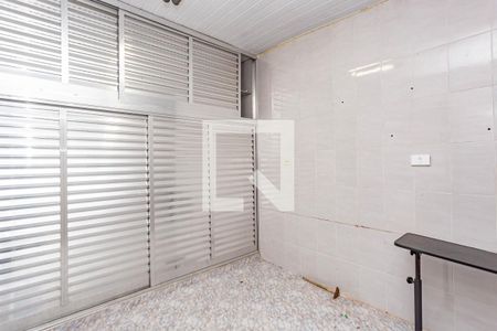 Casa à venda com 190m², 2 quartos e 2 vagas Casa à venda com 190m², 2 quartos e 2 vagasDeposito