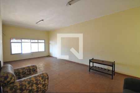 Sala de casa à venda com 3 quartos, 250m² em Vila Mazzei, São Paulo