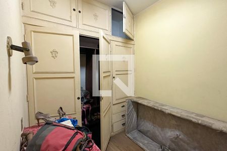Apartamento para alugar com 121m², 4 quartos e sem vagaQuarto de Serviço