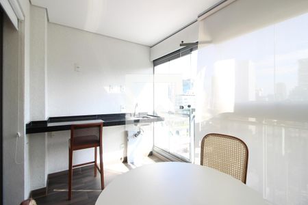 Varanda de kitnet/studio para alugar com 1 quarto, 30m² em Pinheiros, São Paulo