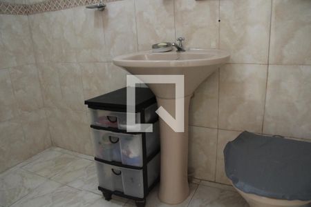 Casa à venda com 165m², 3 quartos e 2 vagasBanheiro da Suíte