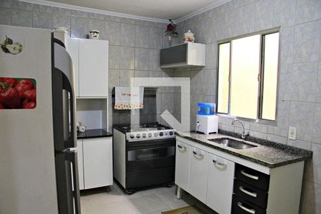 Casa à venda com 165m², 3 quartos e 2 vagasCozinha