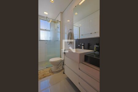 Apartamento à venda com 125m², 4 quartos e 3 vagasBanheiro 2