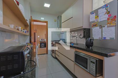 Apartamento à venda com 125m², 4 quartos e 3 vagasCozinha