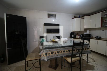 Casa à venda com 150m², 3 quartos e 2 vagasCozinha