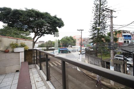 Casa à venda com 150m², 3 quartos e 2 vagasVaranda do quarto 2