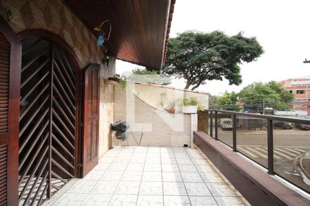 Casa à venda com 150m², 3 quartos e 2 vagasVaranda do quarto 2