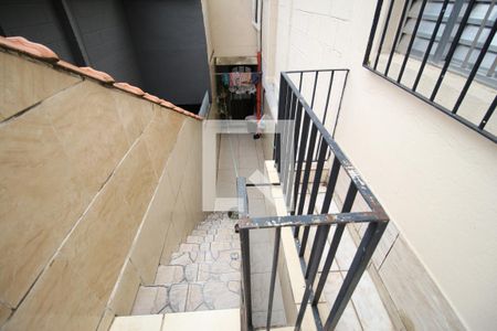 Casa à venda com 150m², 3 quartos e 2 vagasEscada