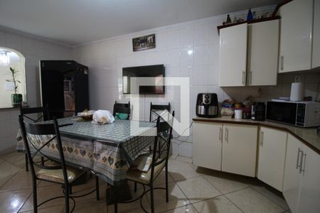 Casa à venda com 150m², 3 quartos e 2 vagasCozinha