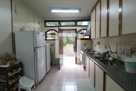 Casa de condomínio à venda com 480m², 4 quartos e 3 vagasCozinha