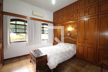 Casa de condomínio à venda com 480m², 4 quartos e 3 vagasSuíte 2