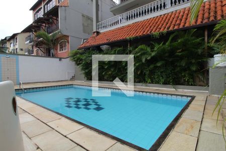 Casa de condomínio à venda com 480m², 4 quartos e 3 vagasPiscina